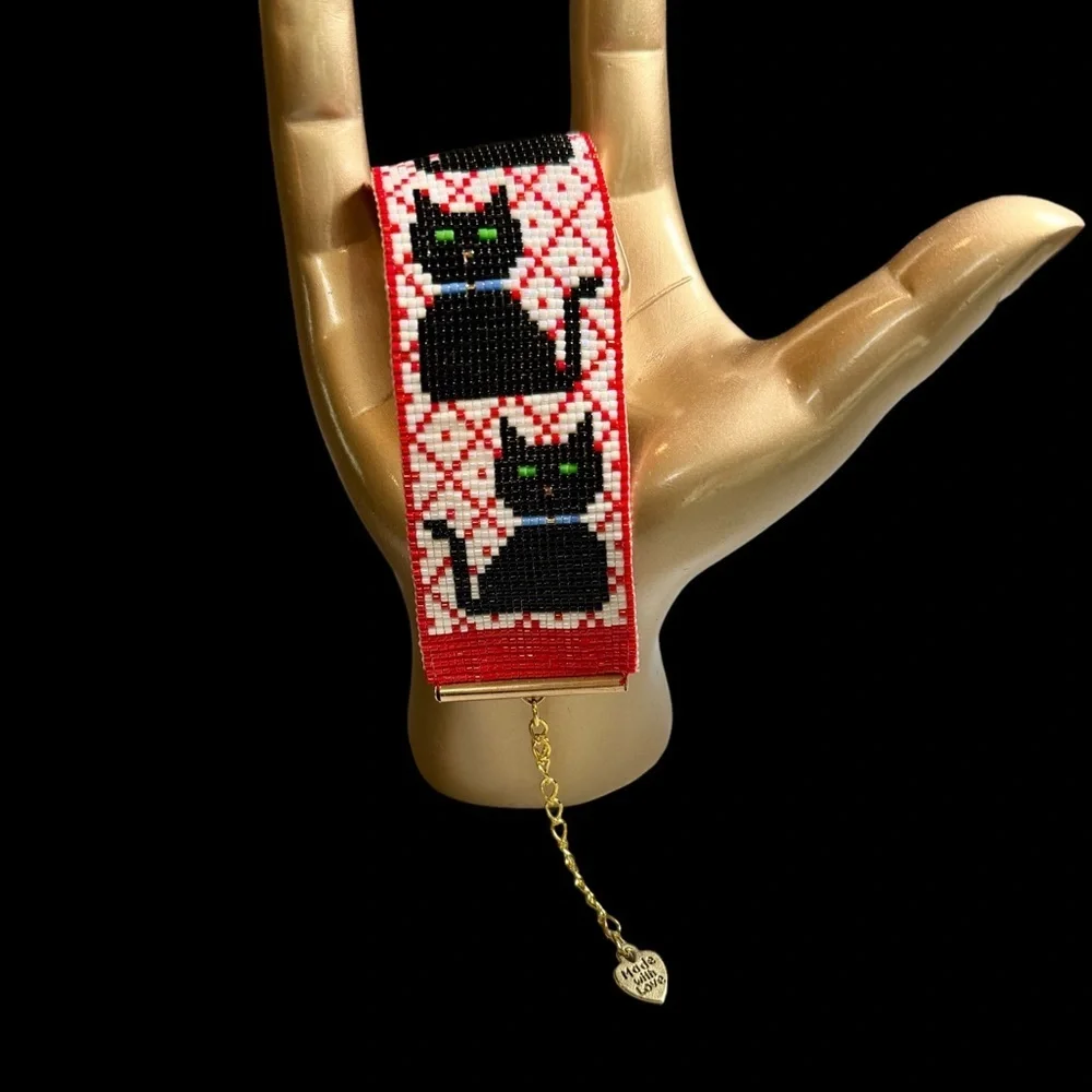 Handwoven beaded three black cat loom cuff panel bracelet adjustable cat lover - Picture 4 of 5